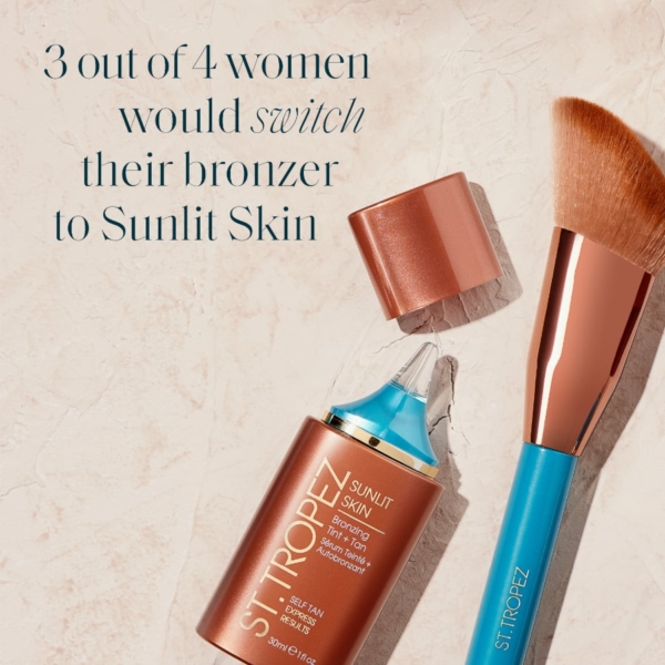 St.Tropez Sunlit Skin Bronzing Tint + Tan 30ml